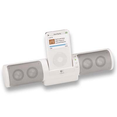 910400_LOGITECH_9702180403.jpg-PORTABLE_SPEAKERS