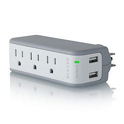 1358223_BELKIN_BZ103050TVL.jpg-BELKIN_MINI_TRAVEL_SURGE_PROTECTOR_WITH_USB_CHARGER