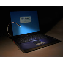 879324_CABLES_TO_GO_28230.jpg-USB_NOTEBOOK_LIGHT
