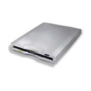 711728_SMARTDISK_FDUSBTM2_1.jpg-USB_EXTERNAL_3.5IN_FLOPPY_DISK_TITANIUM_COLOR