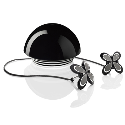 1357842_Harman_Kardon_JBLSPYROBCH.jpg-2.1_BLACK_SPEAKER_SYSTEM
