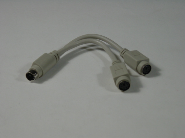 997742_MICRO_CONNECTORS_M05209.jpg-6IN_PS2_MOUSE_SPLITTER_DIN6M_TO_2_DIN6F