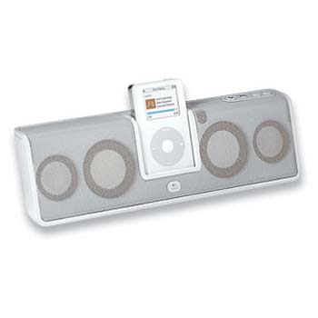 871251_LOGITECH_9701730403.jpg-PORT_SPEAKERS_IPOD_CARRYING_CASE_SYNC