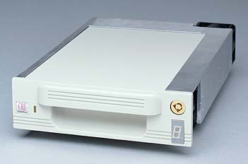 694360_CRU_937025101.jpg-DATAPORT_VII_IDE_WHITE_ASSEMBLY_ATA_100_FAN
