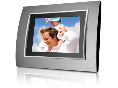 1379482_COBY_DP887.jpg-IN_DIGITAL_PHOTO_FRAME_MP3_PLAYER_METAL_SERVER_AND