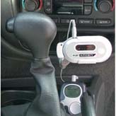 838290_CABLES_TO_GO_26480.jpg-PORT_AUTHORITY2_MP3_TO_FM_STEREO_ADAPTER